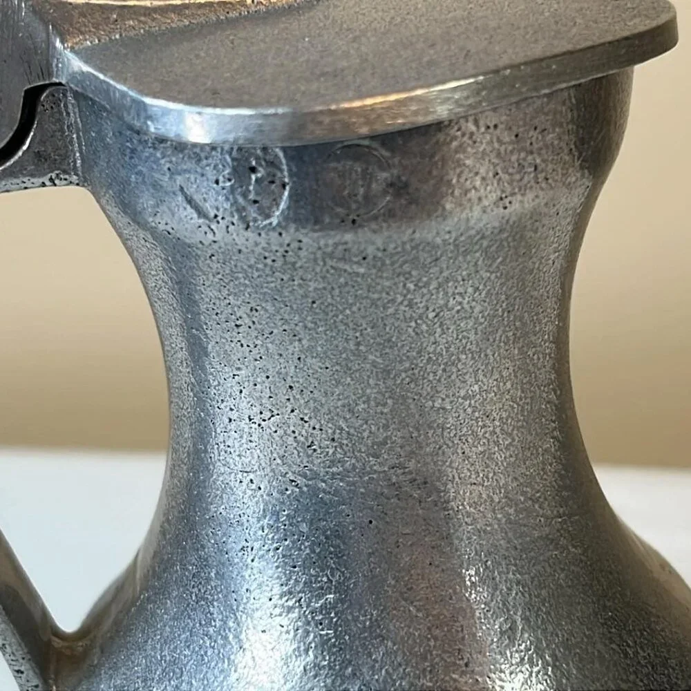 Vintage Wilton Armetale Lidded Ale‎ Pitcher Flagon Tavern Pub Props